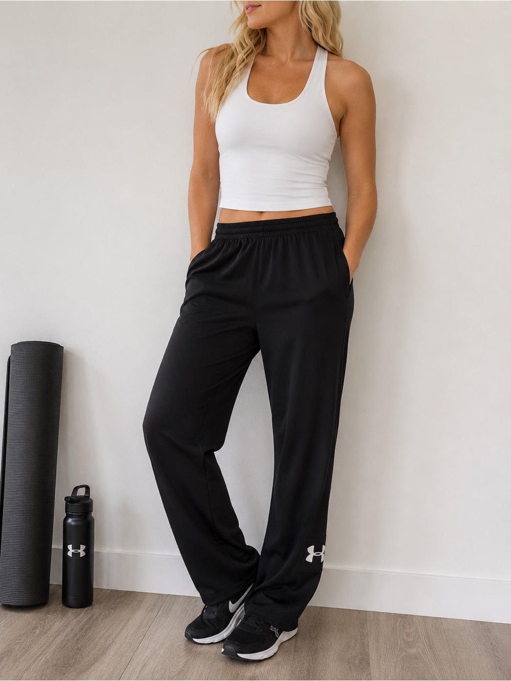 Under Armour Women's UA Hero Warm Up Pants MD Black Athletic Performance 1219860